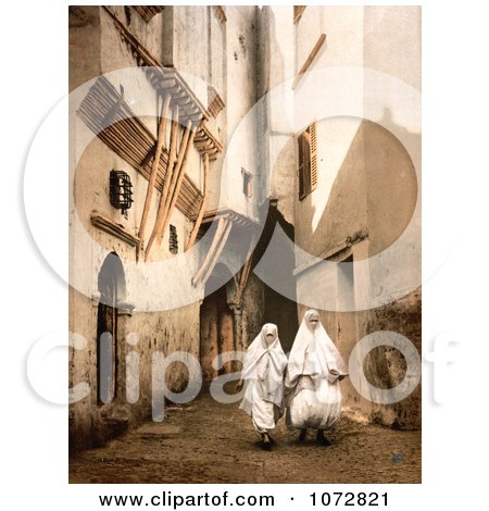 Photochrom of Algerians in White Cloth, Algiers, Algeria - Royalty Free Historical Stock Photography by JVPD